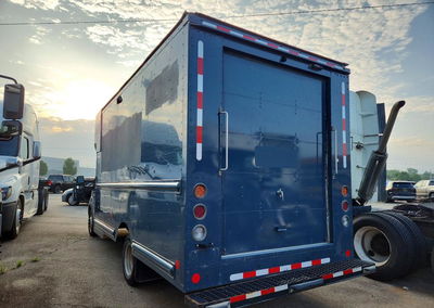 2021 Ford Transit Delivery Truck, пошкодження: Незначні вм’ятини/подряпини, Copart лот 56959776, фото 2 з 13