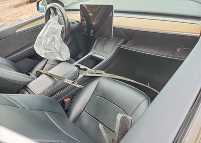 2025 Tesla Model Y, daño Frontal, Copart lote 66497656, foto 8 de 14