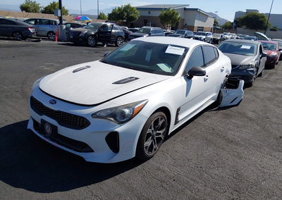 2020 Kia Stinger Gt-line, daño Trasero izquierdo, Iaai lote 45942637, foto 2 de 17