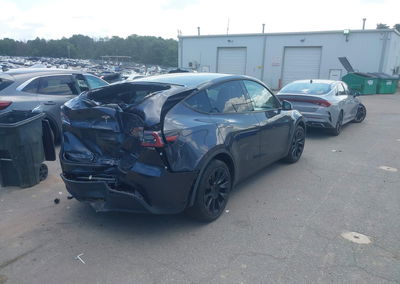 2024 Tesla Model Y Long Range Dual Motor All-wheel Drive, пошкодження: Задня частина, Iaai лот 45687737, фото 4 з 18