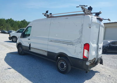 2021 Ford Transit-250, daño Trasero, Iaai lote 45012950, foto 3 de 16