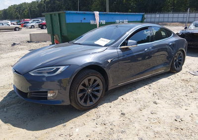 2020 Tesla Model S Long Range Dual Motor All-wheel Drive/long Range Plus Dual Motor All-wheel Drive, daño Suspensión, Iaai