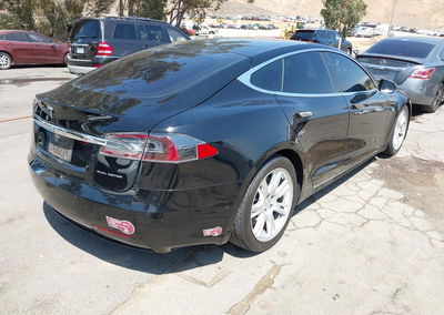 2020 Tesla Model S Long Range Dual Motor All-wheel Drive/long Range Plus Dual Motor All-wheel Drive, uszkodzenie: Podwozie,
