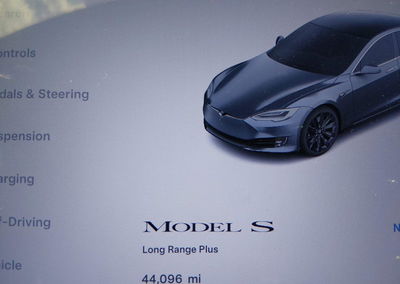 2020 Tesla Model S Long Range Dual Motor All-wheel Drive/long Range Plus Dual Motor All-wheel Drive, daño Suspensión, Iaai
