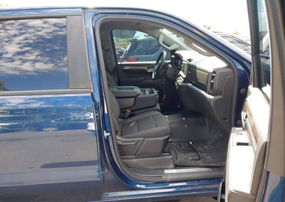 2023 Chevrolet Silverado 1500 4wd  Short Bed Rst, uszkodzenie: Podwozie, Iaai lot 45936066, zdjęcie 5 z 18
