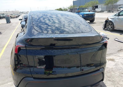 2026 Tesla Model Y, daño Frontal derecho, Iaai lote 45898277, foto 16 de 16
