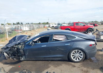 2020 Tesla Model S Long Range Dual Motor All-wheel Drive/long Range Plus Dual Motor All-wheel Drive, daño Frontal, Iaai