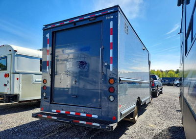 2021 Ford Transit T-350 Hd Delivery Truck, uszkodzenie: Drobne wgniecenia/zarysowania, Copart lot 68704886, zdjęcie 3 z 13