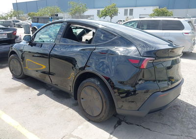 2026 Tesla Model Y, daño Frontal derecho, Iaai lote 45898277, foto 3 de 16