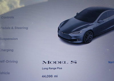 2020 Tesla Model S Long Range Dual Motor All-wheel Drive/long Range Plus Dual Motor All-wheel Drive, daño Suspensión, Iaai
