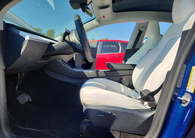 2024 Tesla Model Y, uszkodzenie: Bok, Copart lot 67608756, zdjęcie 7 z 13