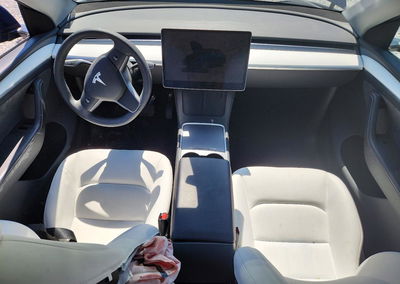 2024 Tesla Model Y, uszkodzenie: Bok, Copart lot 67608756, zdjęcie 8 z 13