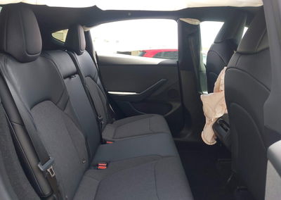 2026 Tesla Model Y, daño Frontal derecho, Iaai lote 45898277, foto 8 de 16