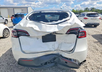 2022 Tesla Model Y, daño Trasero, Copart lote 66501056, foto 6 de 12