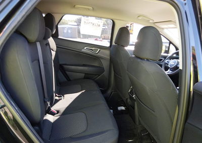 2023 Kia Sportage Hybrid Lx, daño Frontal derecho, Iaai lote 46187305, foto 8 de 16