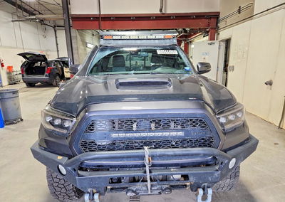 2021 Toyota Tacoma Trd Sport, пошкодження: Незначні вм’ятини/подряпини, Copart лот 68544486, фото 5 з 13