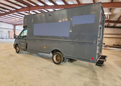 2021 Ford Transit Delivery Truck, uszkodzenie: Drobne wgniecenia/zarysowania, Copart lot 67938206, zdjęcie 2 z 13
