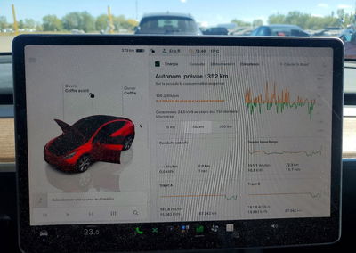 2024 Tesla Model Y, uszkodzenie: Przód, Copart lot 70140896, zdjęcie 9 z 12