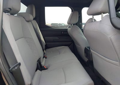 2025 Toyota Tacoma Sr5, daño Frontal, Iaai lote 45830884, foto 8 de 17