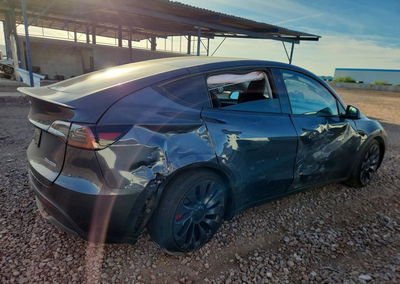 2023 Tesla Model Y, Side damage, Copart lot 69740226, photo 3 of 14
