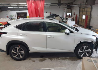2019 Lexus Nx 300, пошкодження: Передня частина, Iaai лот 46177181, фото 13 з 16