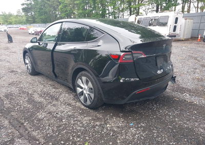 2023 Tesla Model Y Awd/long Range Dual Motor All-wheel Drive, uszkodzenie: Tył, Iaai lot 42528620, zdjęcie 3 z 18