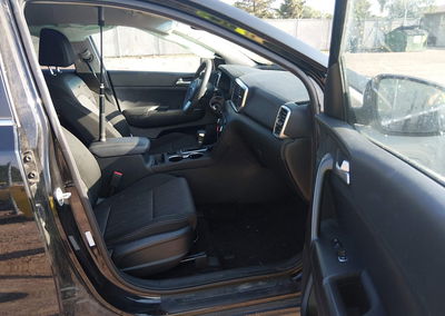 2020 Kia Sportage Lx, daño Frontal, Iaai lote 45915522, foto 5 de 16