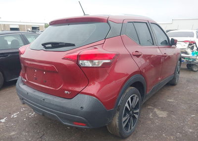2020 Nissan Kicks Sv Xtronic Cvt, daño Granizo, Iaai lote 46260144, foto 4 de 16