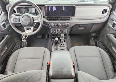 2024 Jeep Wrangler Sahara 4xe, uszkodzenie: Tył, Copart lot 69454736, zdjęcie 8 z 13