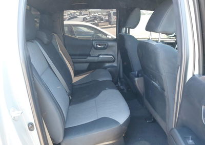 2023 Toyota Tacoma Trd Off Road, daño Frontal derecho, Iaai lote 46286395, foto 8 de 16