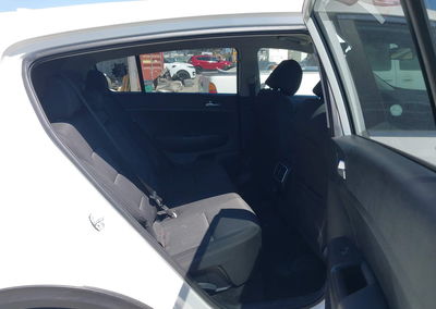 2021 Kia Sportage Lx, Left Side damage, Iaai lot 45741427, photo 8 of 16