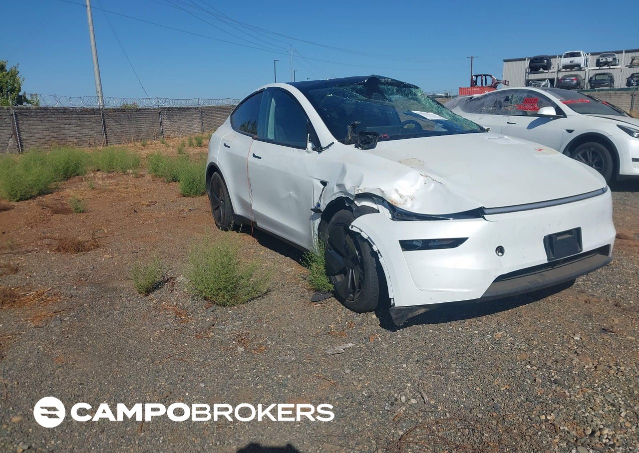 2026 Tesla Model Y Premium Rear-wheel Drive/rear-wheel Drive, daño Volcadura, Iaai lote 45374213