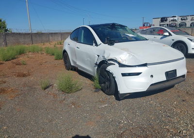 2026 Tesla Model Y Premium Rear-wheel Drive/rear-wheel Drive, daño Volcadura, Iaai lote 45374213