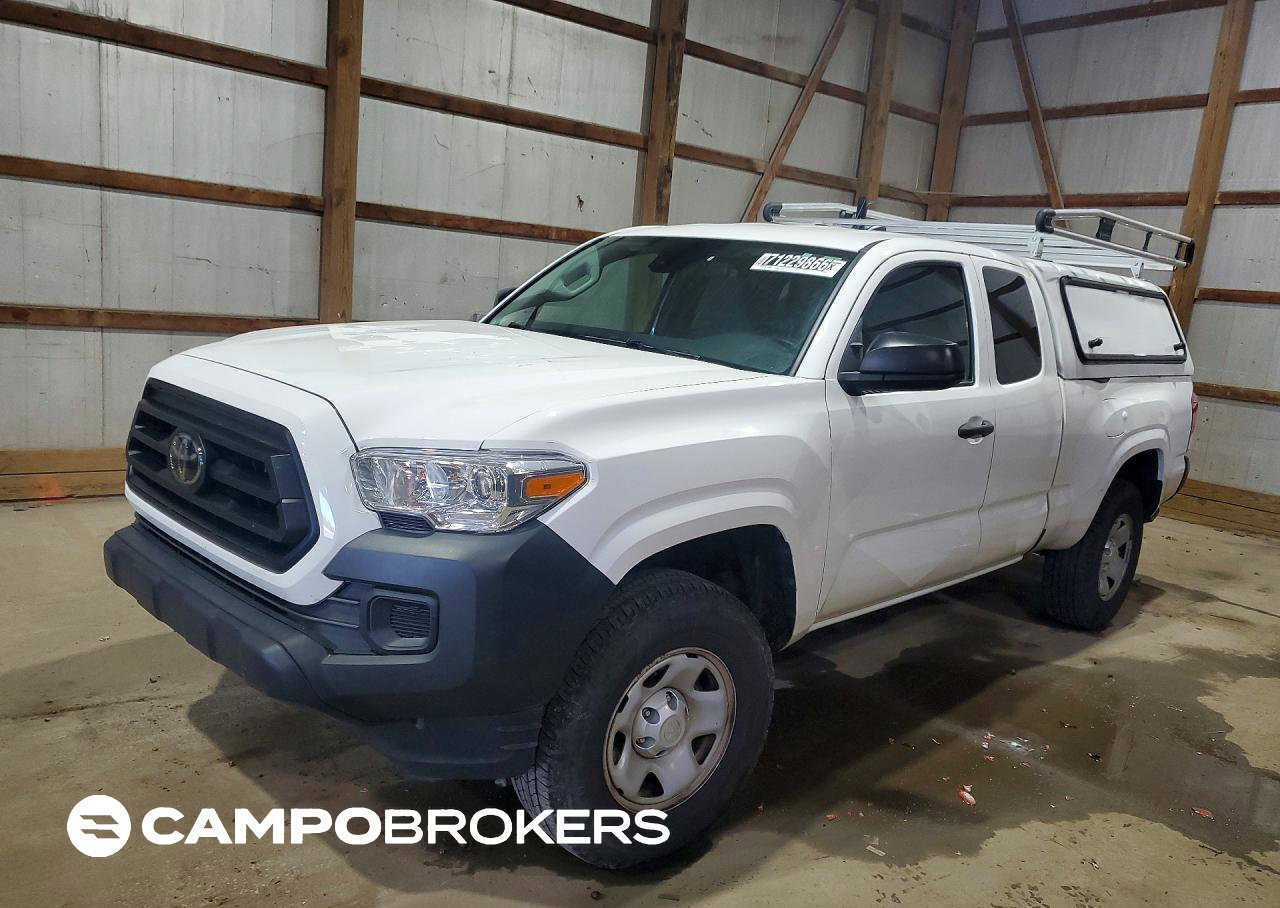 2022 Toyota Tacoma Sr, пошкодження: Незначні вм’ятини/подряпини, Copart лот 71229866