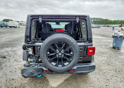 2024 Jeep Wrangler Sahara 4xe, uszkodzenie: Tył, Copart lot 69454736, zdjęcie 6 z 13
