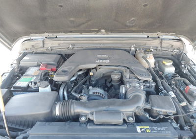 2020 Jeep Wrangler Unlimited Sport 4x4, daño Frontal derecho, Iaai lote 46194543, foto 10 de 17