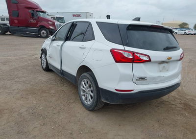 2021 Chevrolet Equinox Fwd Ls, пошкодження: Передня частина, Iaai лот 45640122, фото 3 з 17