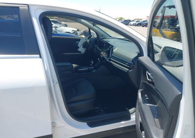 2024 Kia Sportage Ex, Left Front damage, Iaai lot 45759348, photo 5 of 16