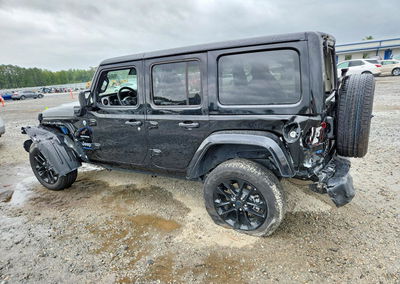2024 Jeep Wrangler Sahara 4xe, uszkodzenie: Tył, Copart lot 69454736, zdjęcie 2 z 13