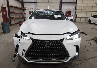 2024 Lexus Nx 350h Premium, пошкодження: Передня частина, Iaai лот 46048726, фото 13 з 17