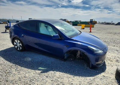 2023 Tesla Model Y, пошкодження: Бік, Copart лот 69189426, фото 4 з 14