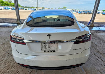 2020 Tesla Model S, daño Frontal, Copart lote 69290806, foto 6 de 15
