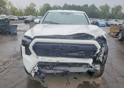2024 Toyota Tacoma Trd Off-road, uszkodzenie: Przód, Copart lot 69741636, zdjęcie 5 z 13