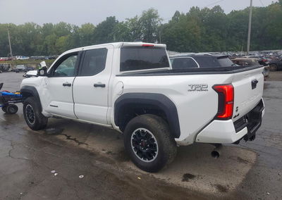 2024 Toyota Tacoma Trd Off-road, uszkodzenie: Przód, Copart lot 69741636, zdjęcie 2 z 13