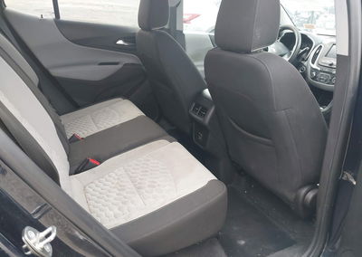 2020 Chevrolet Equinox Fwd Ls, Left Front damage, Iaai lot 45471187, photo 8 of 16