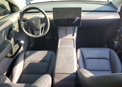 2024 Tesla Model Y, uszkodzenie: Przód, Copart lot 46411616, zdjęcie 8 z 16