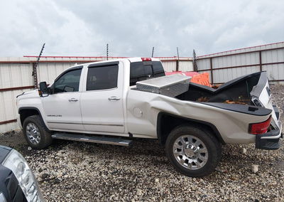 2019 Gmc Sierra 2500hd Denali, uszkodzenie: Tył, Iaai lot 45457200, zdjęcie 14 z 16