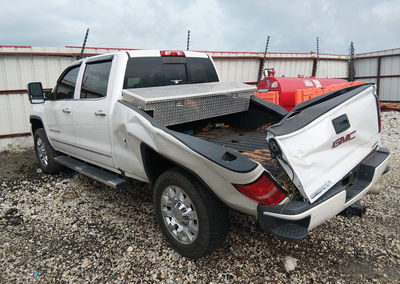 2019 Gmc Sierra 2500hd Denali, uszkodzenie: Tył, Iaai lot 45457200, zdjęcie 3 z 16