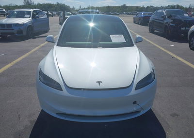 2026 Tesla Model 3 Premium Rear-wheel Drive/rear-wheel Drive, uszkodzenie: Prawy bok, Iaai lot 45060803, zdjęcie 12 z 16