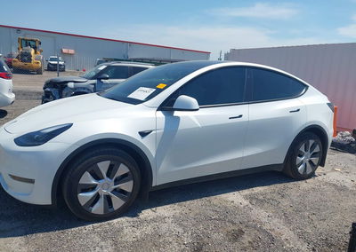 2024 Tesla Model Y Long Range Dual Motor All-wheel Drive, daño Frontal, Iaai lote 45994821, foto 15 de 19
